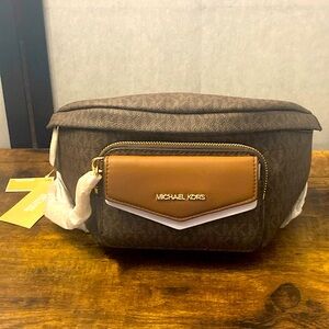 Michael Kors Maisie 2IN1 waistpack- Brown (3SF3G5MN98)